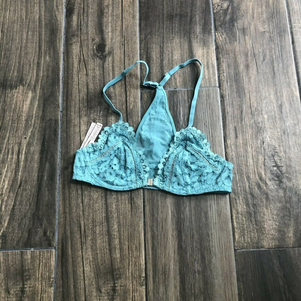 victoria secret 32B unlined plunge Blue Front Clip